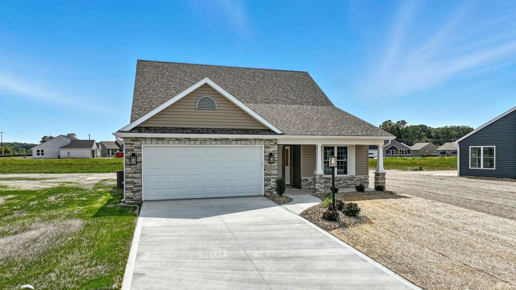 Photo of 4819 Windrow Way, Fort Wayne, IN 46818 (MLS # 202549378)
