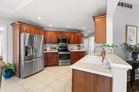 Tiny photo for 4544 Rimridge Drive, Evansville, IN 47711 (MLS # 202635329)