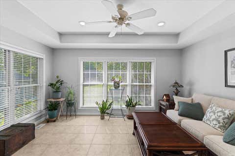Tiny photo for 4544 Rimridge Drive, Evansville, IN 47711 (MLS # 202635329)