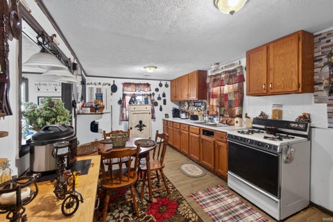 Tiny photo for 211 S Wayne Street, Flora, IN 46929 (MLS # 202624698)