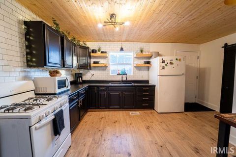 Tiny photo for 2531 N Armstrong Street, Kokomo, IN 46901 (MLS # 202603242)