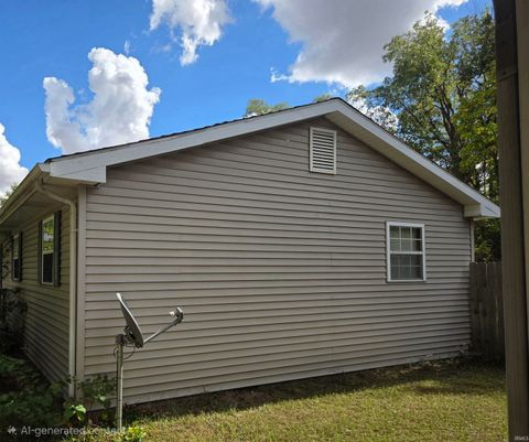 Tiny photo for 611 Hillcrest Drive, Monticello, IN 47960 (MLS # 202540628)