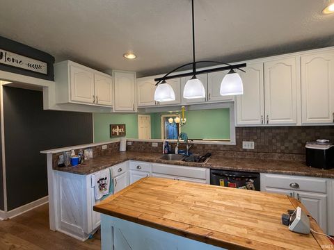 Tiny photo for 128 S Brooks Street, Francesville, IN 47946 (MLS # 202622511)