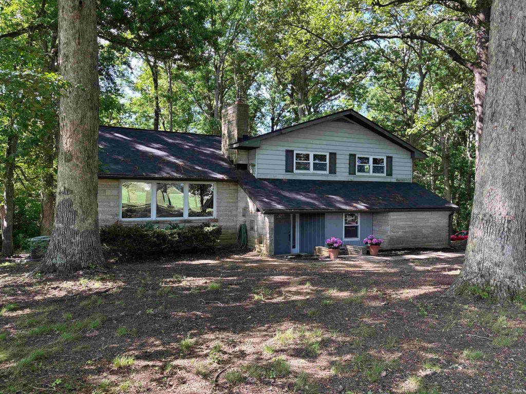 Photo of 2429 Koring Road, Evansville, IN 47720 (MLS # 202620905)