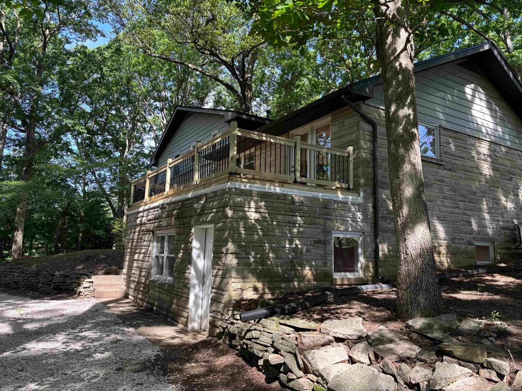 Photo of 2429 Koring Road, Evansville, IN 47720 (MLS # 202620905)