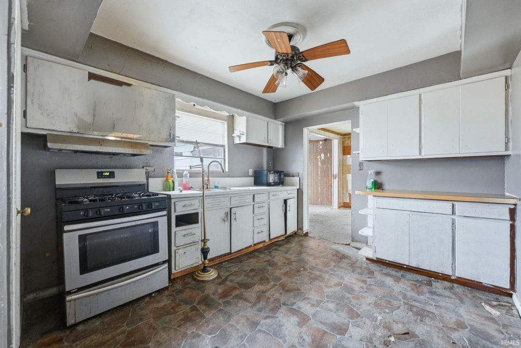 Photo of 4032 Abbott Street, Fort Wayne, IN 46806 (MLS # 202607025)