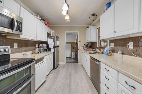 Tiny photo for 1925 Maple Street, Lafayette, IN 47904 (MLS # 202543149)