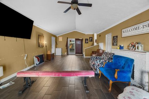 Tiny photo for 1925 Maple Street, Lafayette, IN 47904 (MLS # 202543149)