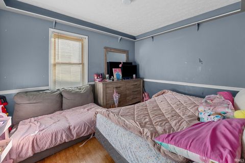 Tiny photo for 1925 Maple Street, Lafayette, IN 47904 (MLS # 202543149)