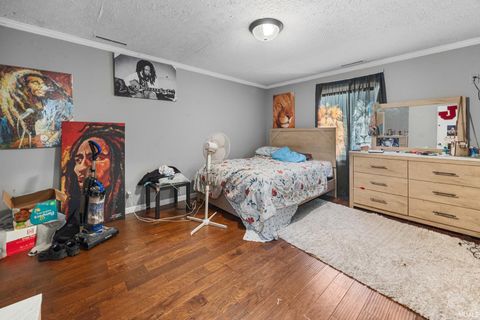 Tiny photo for 1925 Maple Street, Lafayette, IN 47904 (MLS # 202543149)