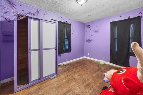 Tiny photo for 1925 Maple Street, Lafayette, IN 47904 (MLS # 202543149)