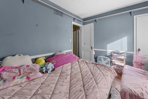 Tiny photo for 1925 Maple Street, Lafayette, IN 47904 (MLS # 202543149)