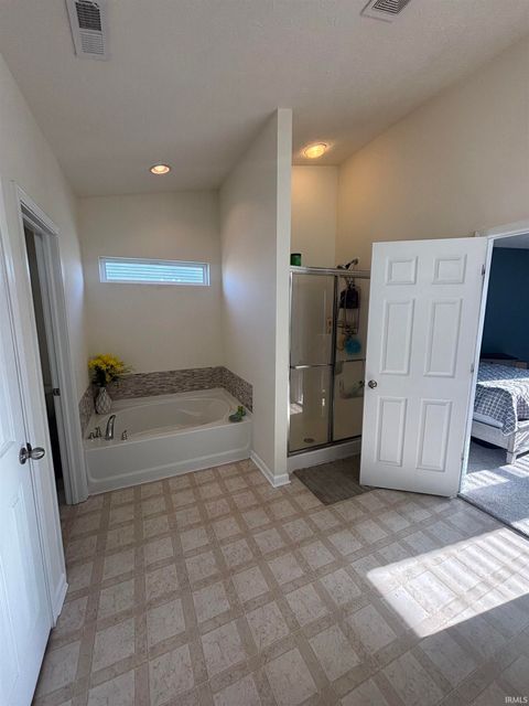 Tiny photo for 4640 carador Lane, Lafayette, IN 47909 (MLS # 202618568)