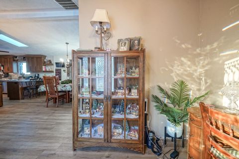 Tiny photo for 10355 E County Road 1075 Street, Galveston, IN 46932 (MLS # 202548503)