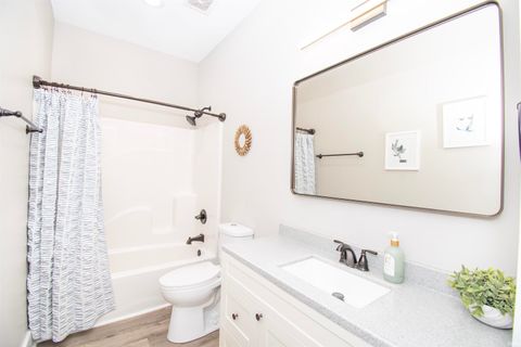 Tiny photo for 9805 Manning Street, Leo, IN 46765 (MLS # 202615490)