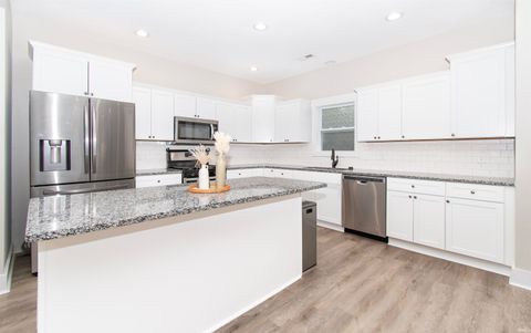 Tiny photo for 9805 Manning Street, Leo, IN 46765 (MLS # 202615490)