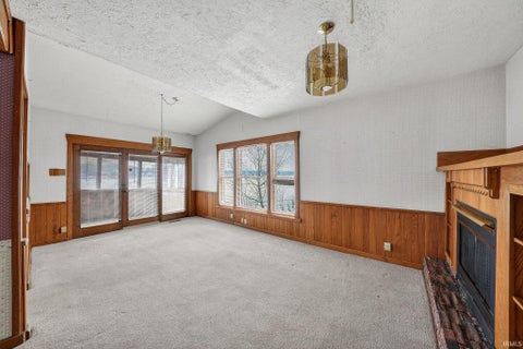 Tiny photo for 1312 E Jackson Boulevard, Elkhart, IN 46516 (MLS # 202604117)