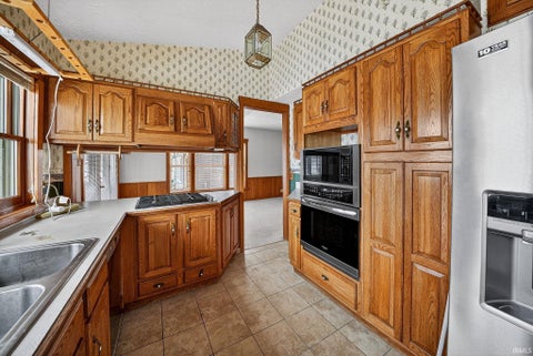 Tiny photo for 1312 E Jackson Boulevard, Elkhart, IN 46516 (MLS # 202604117)