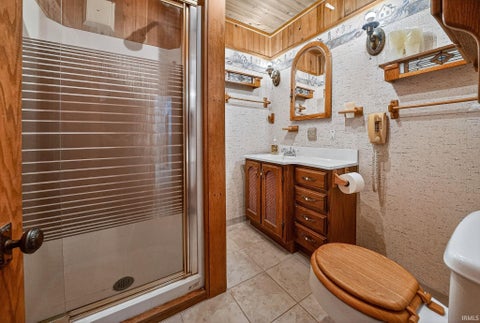 Tiny photo for 1312 E Jackson Boulevard, Elkhart, IN 46516 (MLS # 202604117)