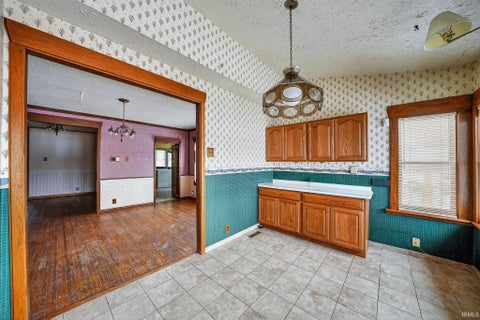 Tiny photo for 1312 E Jackson Boulevard, Elkhart, IN 46516 (MLS # 202604117)