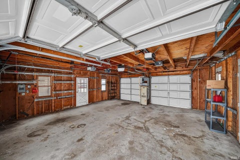 Tiny photo for 1312 E Jackson Boulevard, Elkhart, IN 46516 (MLS # 202604117)