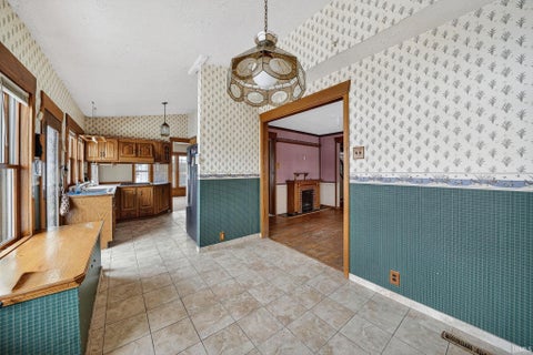 Tiny photo for 1312 E Jackson Boulevard, Elkhart, IN 46516 (MLS # 202604117)