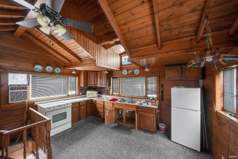 Tiny photo for 1312 E Jackson Boulevard, Elkhart, IN 46516 (MLS # 202604117)