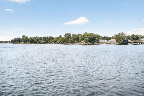 Tiny photo for 1312 E Jackson Boulevard, Elkhart, IN 46516 (MLS # 202604117)