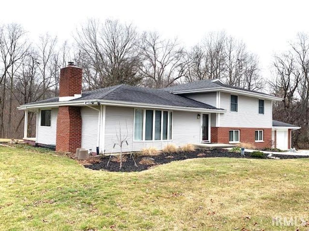 Photo for 7108 N 775 E, Lafayette, IN 47905 (MLS # 202405433)