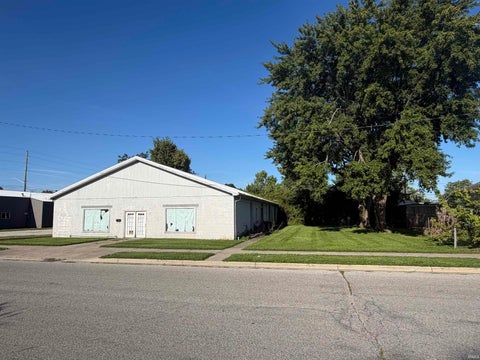Tiny photo for 1524 E Markland Avenue, Kokomo, IN 46902 (MLS # 202635401)