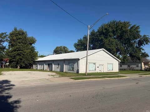Tiny photo for 1524 E Markland Avenue, Kokomo, IN 46902 (MLS # 202635401)