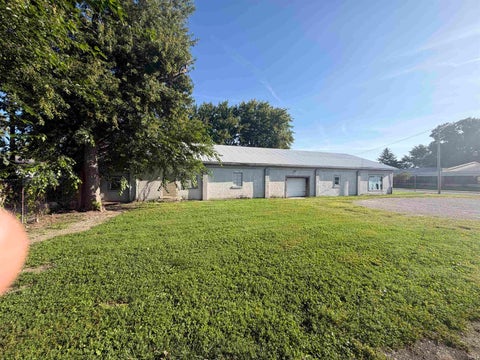 Tiny photo for 1524 E Markland Avenue, Kokomo, IN 46902 (MLS # 202635401)