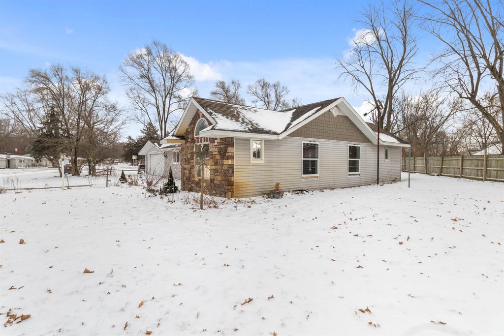 Photo of 60290 Fenmore Avenue, Goshen, IN 46528 (MLS # 202601740)