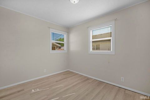 Tiny photo for 306 E Boulevard Street, Kokomo, IN 46902 (MLS # 202616473)