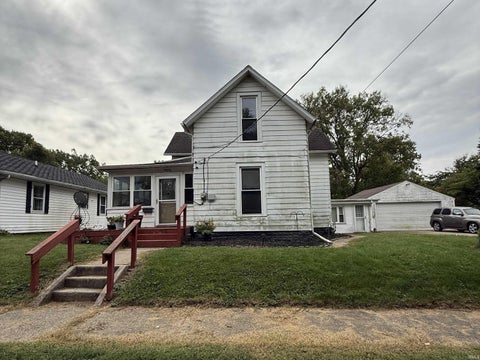 Photo of 905 W WOODLAND Avenue, Kokomo, IN 46902 (MLS # 202640464)