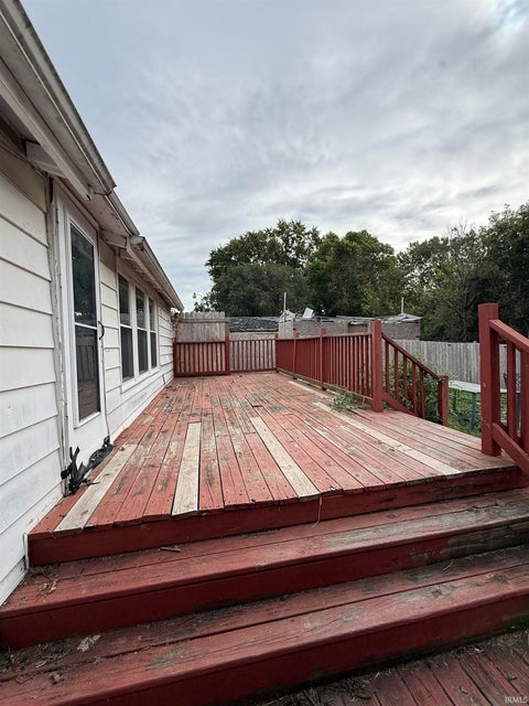Tiny photo for 905 W WOODLAND Avenue, Kokomo, IN 46902 (MLS # 202640464)