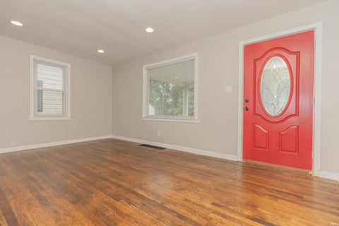 Tiny photo for 1907 Oakland Avenue, Evansville, IN 47711 (MLS # 202611483)