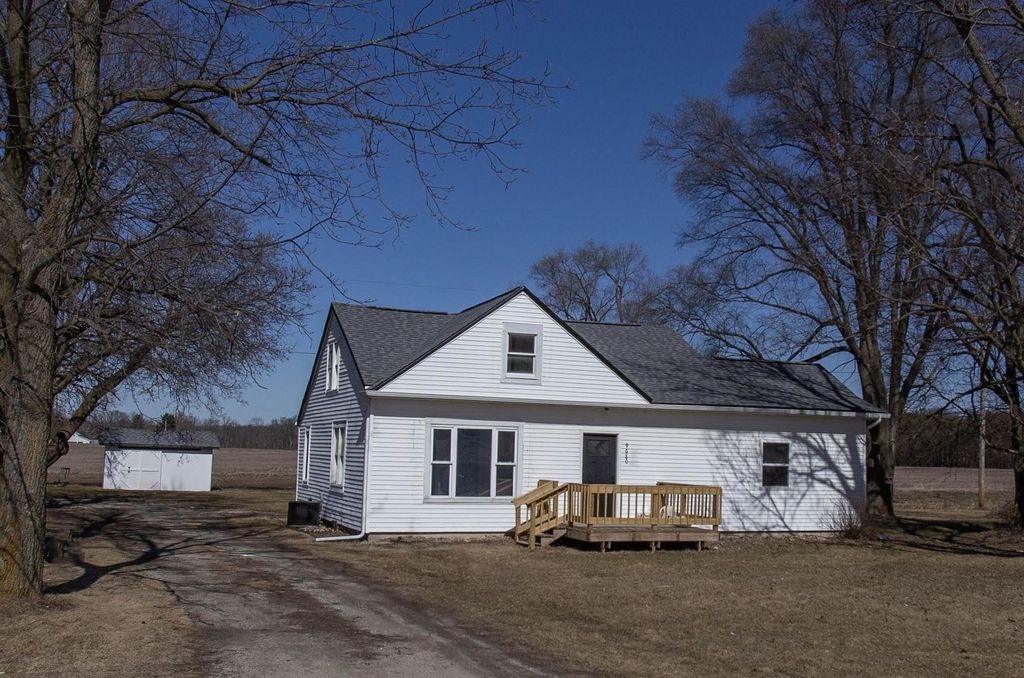 Photo of 9680 W US Highway 20, Angola, IN 46703 (MLS # 202606266)