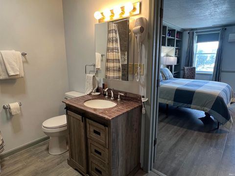 Tiny photo for 128 W Walnut St, Kokomo, IN 46901 (MLS # 202535879)