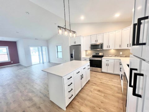 Tiny photo for 2106 Aruba Drive, Bedford, IN 47421 (MLS # 202603300)