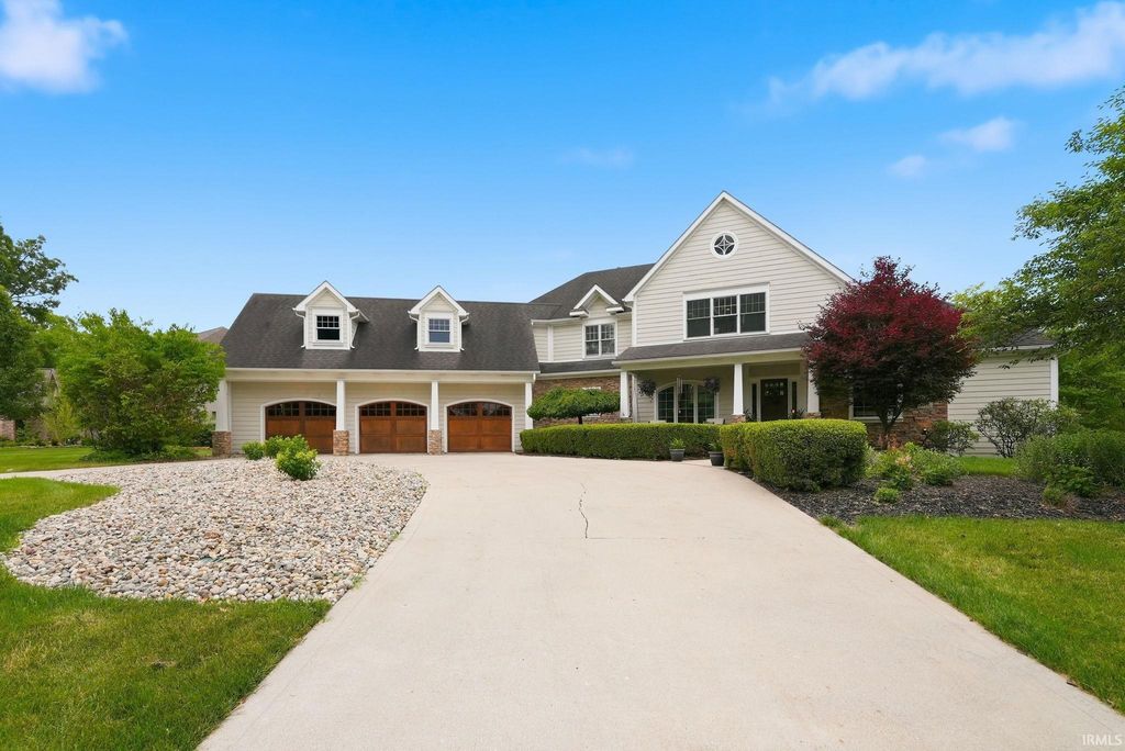 Photo of 1716 Forest Trail, Fort Wayne, IN 46845 (MLS # 202625231)