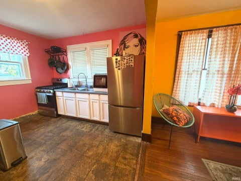 Tiny photo for 821 W Park Avenue, Kokomo, IN 46901 (MLS # 202638500)
