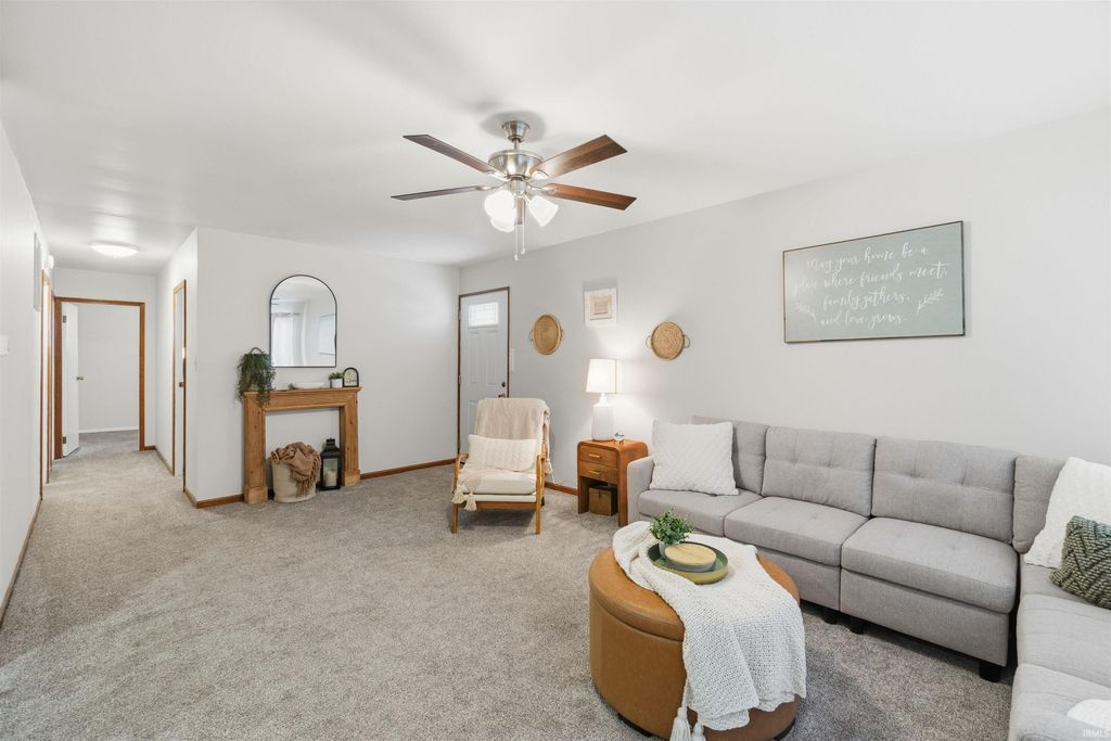 Photo of 800 N Knight Circle, Marion, IN 46952 (MLS # 202603829)