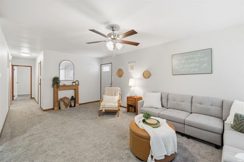 Tiny photo for 800 N Knight Circle, Marion, IN 46952 (MLS # 202603829)