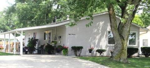 Tiny photo for 800 N Knight Circle, Marion, IN 46952 (MLS # 202603829)