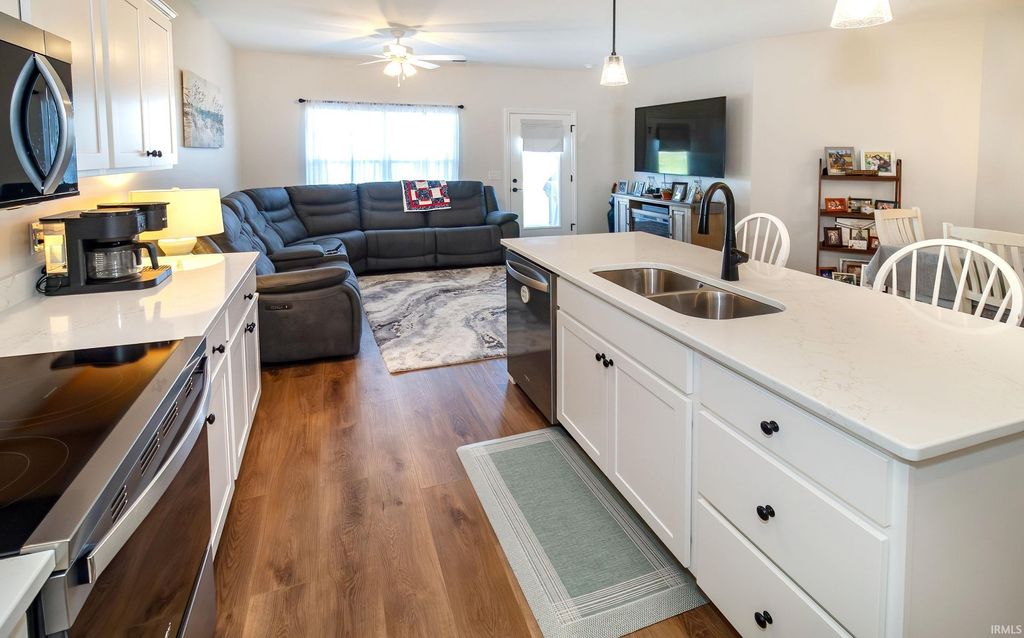 Photo of 1628 Theo Drive #2, Evansville, IN 47711 (MLS # 202616328)