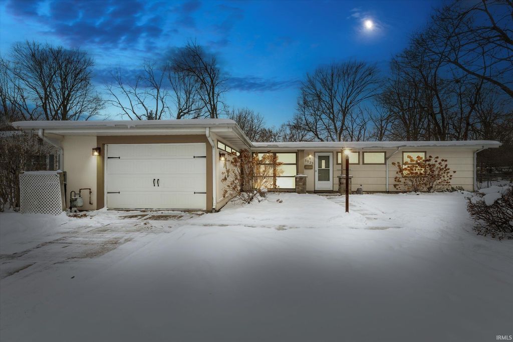 Photo of 3023 Hilltop Drive, South Bend, IN 46614 (MLS # 202602659)