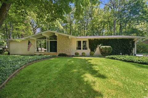 Photo of 4839 Whippoorwill Drive, Lafayette, IN 47909 (MLS # 202626718)