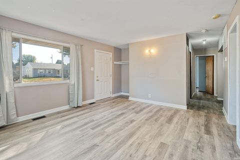 Tiny photo for 1944 W Havens Street, Kokomo, IN 46901 (MLS # 202541302)