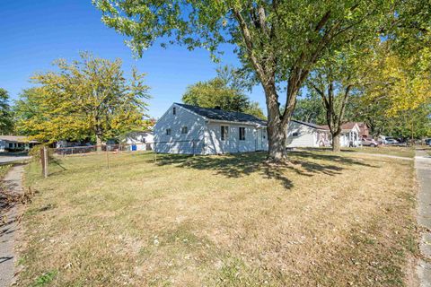 Tiny photo for 1944 W Havens Street, Kokomo, IN 46901 (MLS # 202541302)